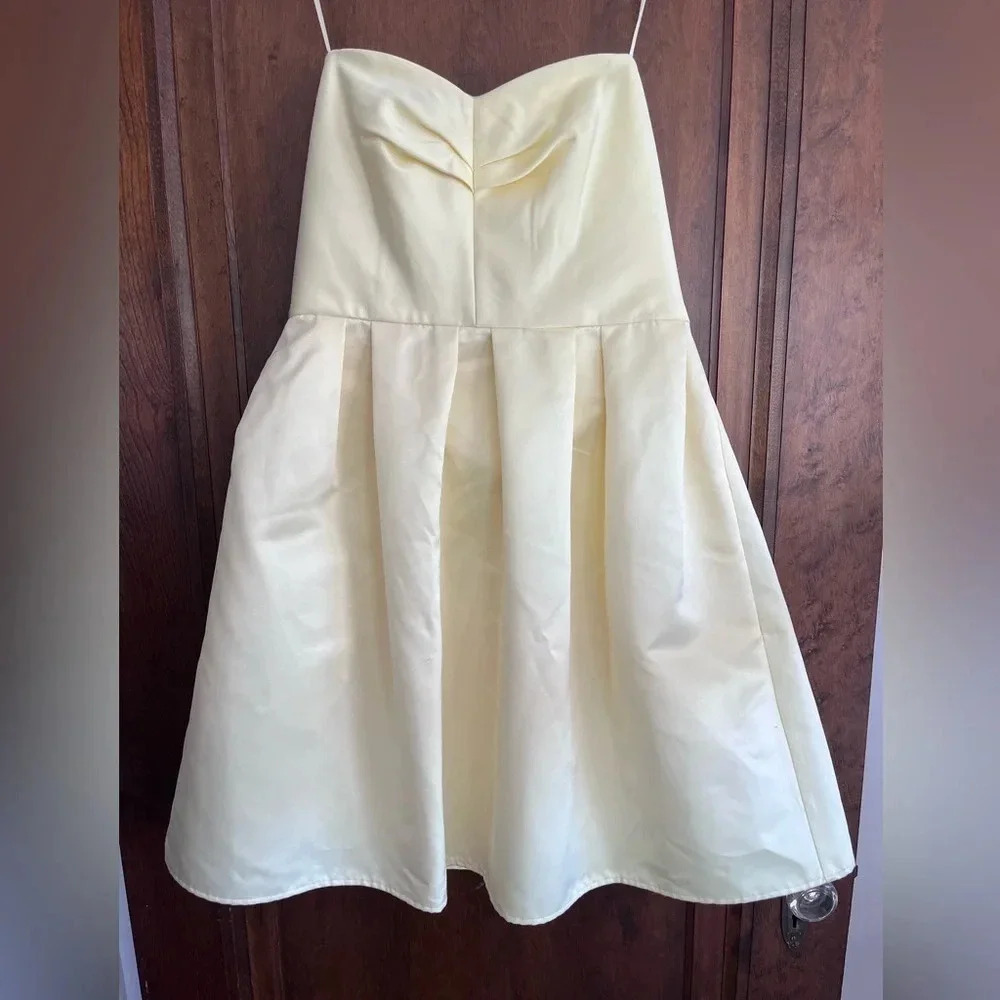 NWT‎ Allen Schwartz Pale Yellow Strapless Mini Dress Women Size 10, Medium